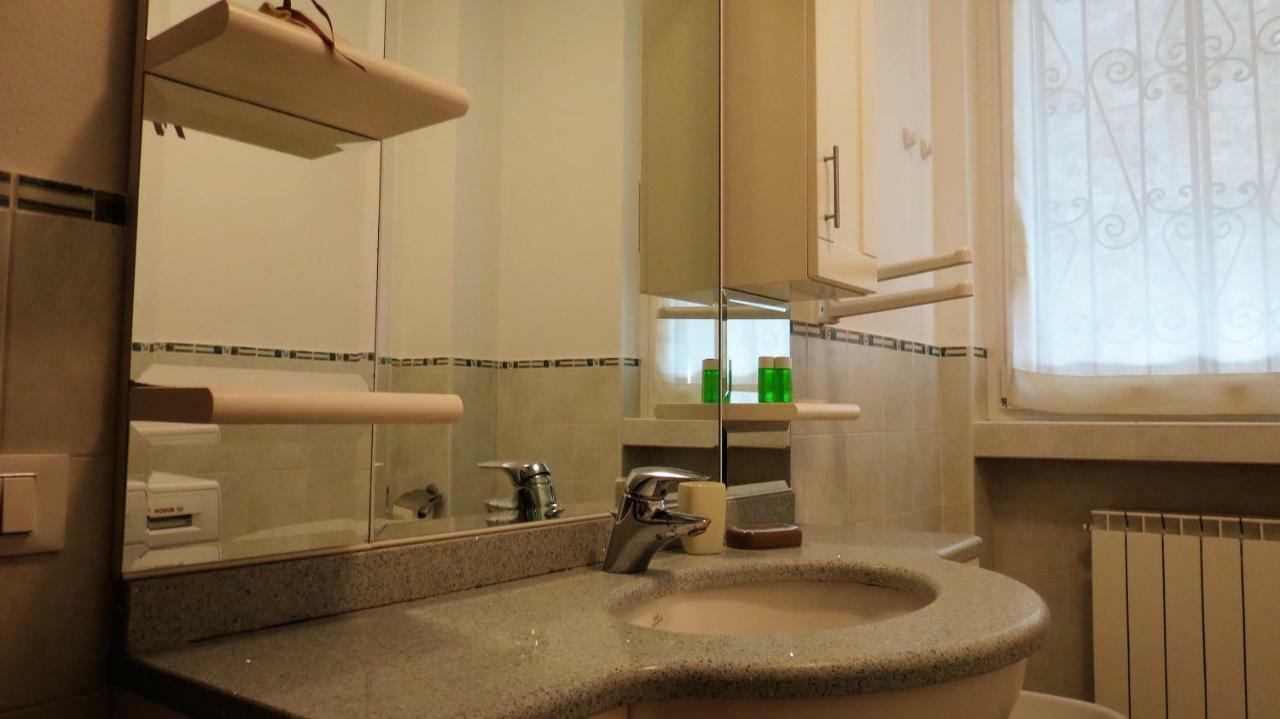 Feel At Home - Casa Alexandra Lovere Bagian luar foto